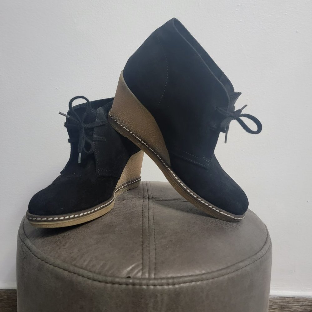 J. CREW HEELEN ANKLE BOOTIES, SIZE 6, BLACK COLOR